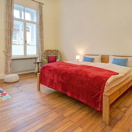 Charmante Altbauwohnung Rhodt unter Rietburg Eksteriør bilde